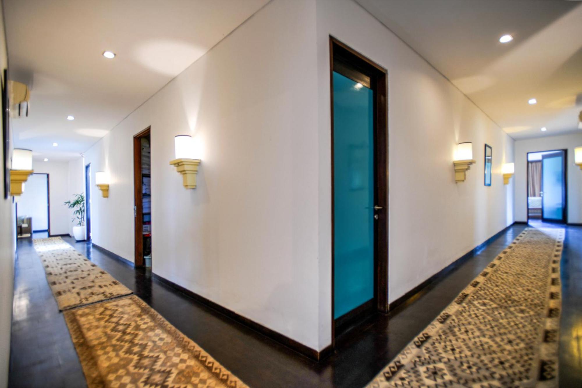 Melo Suites Hotel Seminyak  Bagian luar foto